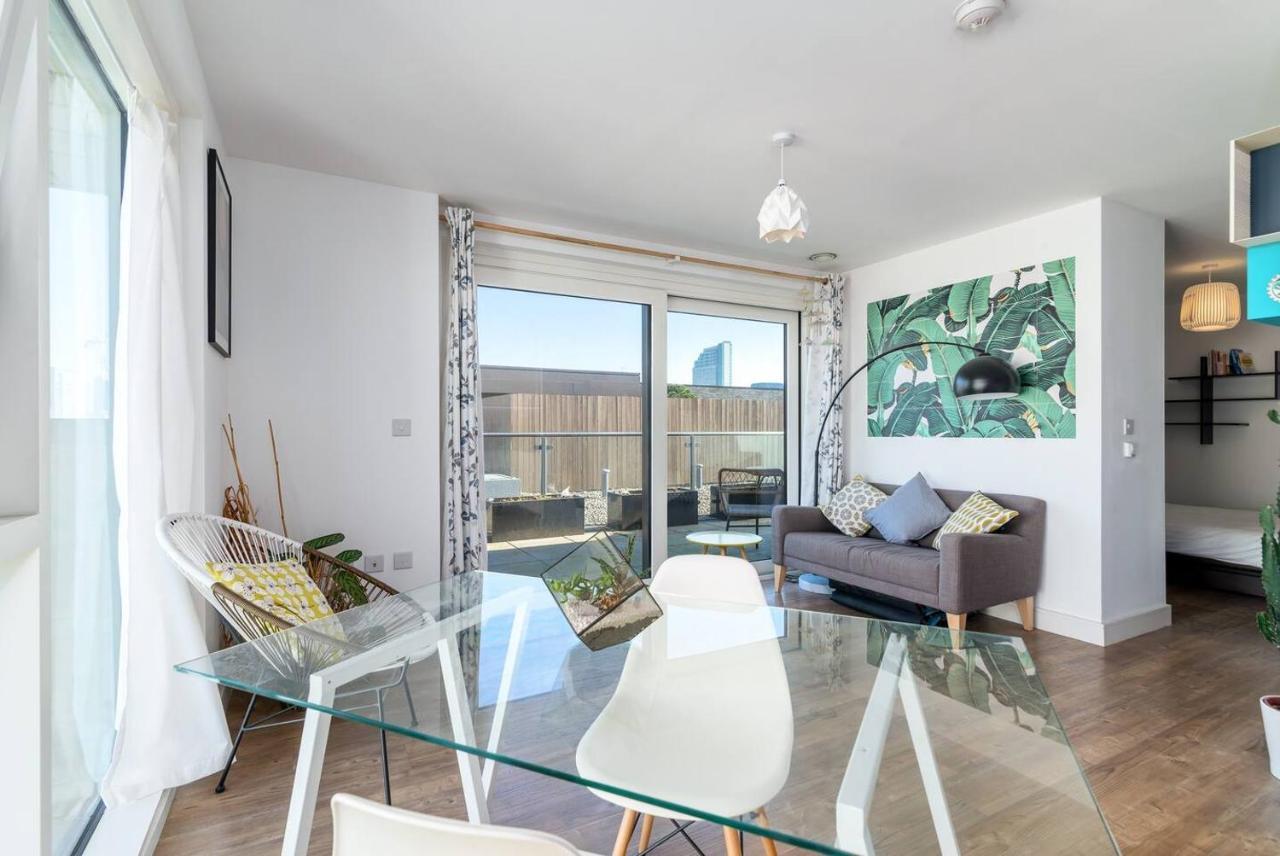 Joivy Lovely Studio Flat With Terrace In Southeast Londres Extérieur photo