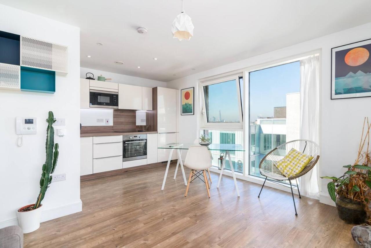 Joivy Lovely Studio Flat With Terrace In Southeast Londres Extérieur photo